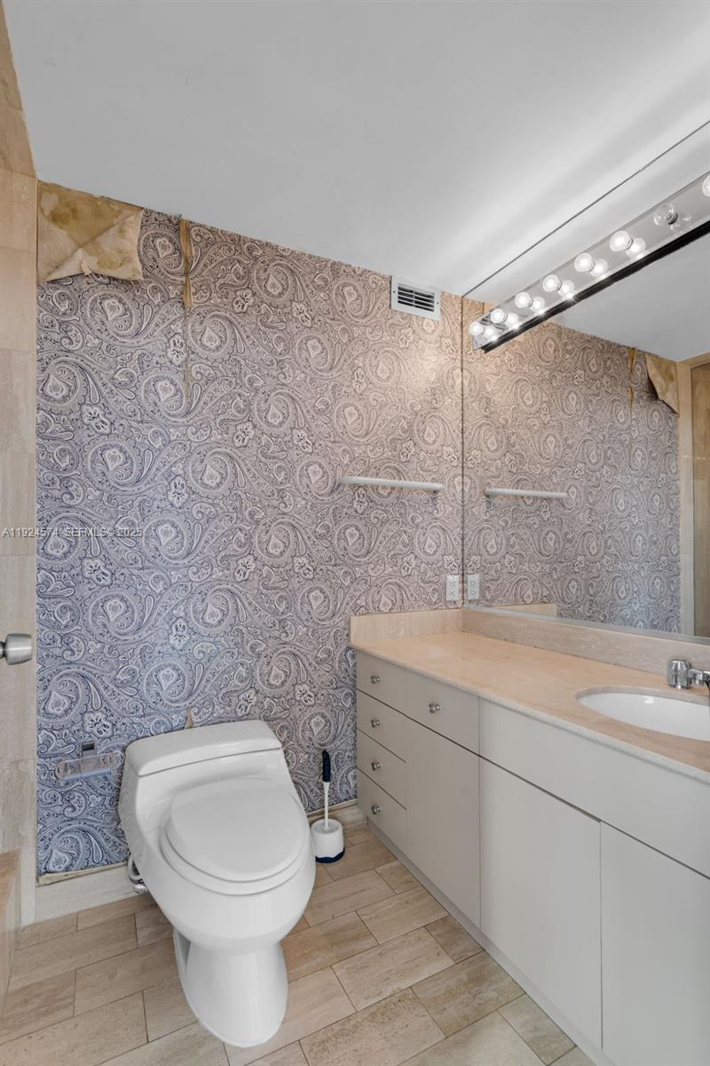 700 Biltmore Way #710 Coral Gables, FL 33134