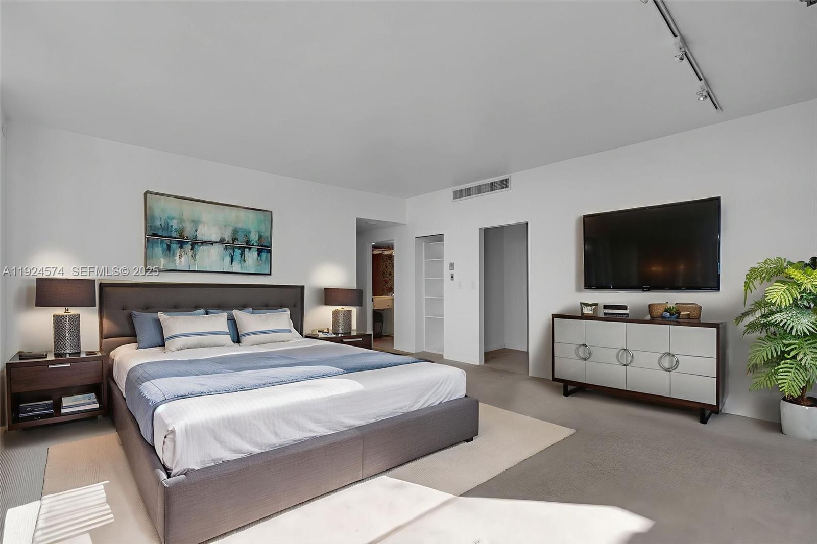 700 Biltmore Way #710 Coral Gables, FL 33134