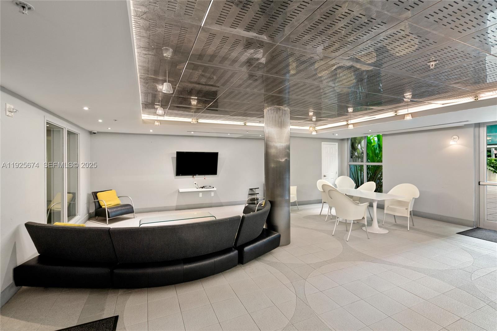 110 Washington Ave #2309 Miami Beach, FL 33139