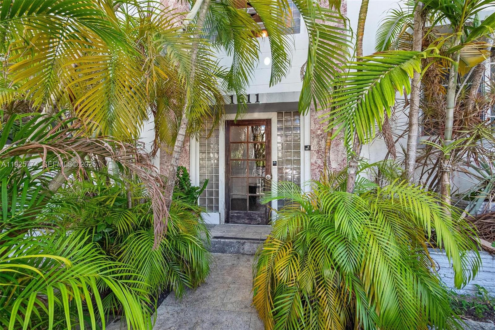 1611 Euclid Ave #8 Miami Beach, FL 33139