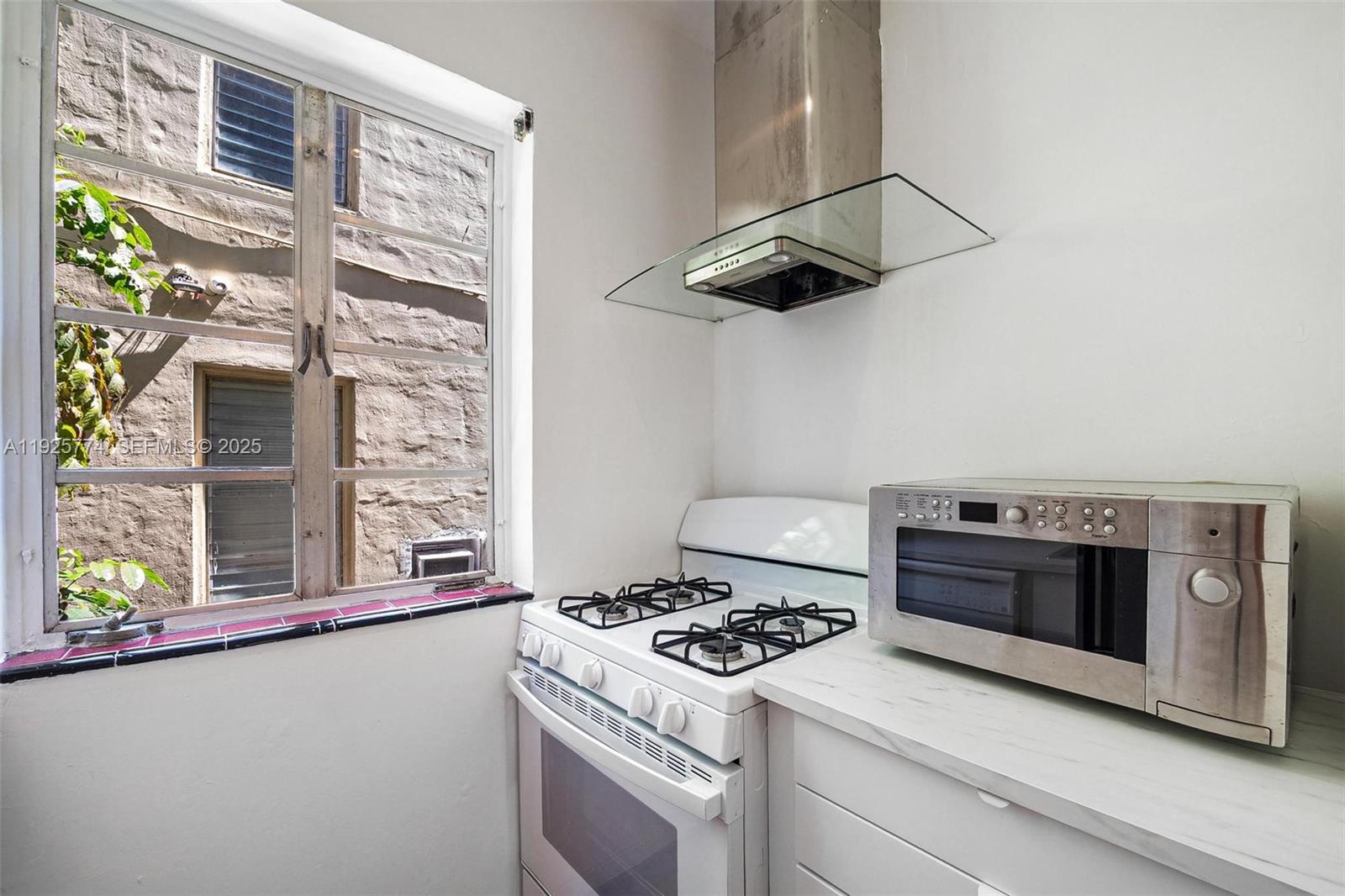 1611 Euclid Ave #8 Miami Beach, FL 33139