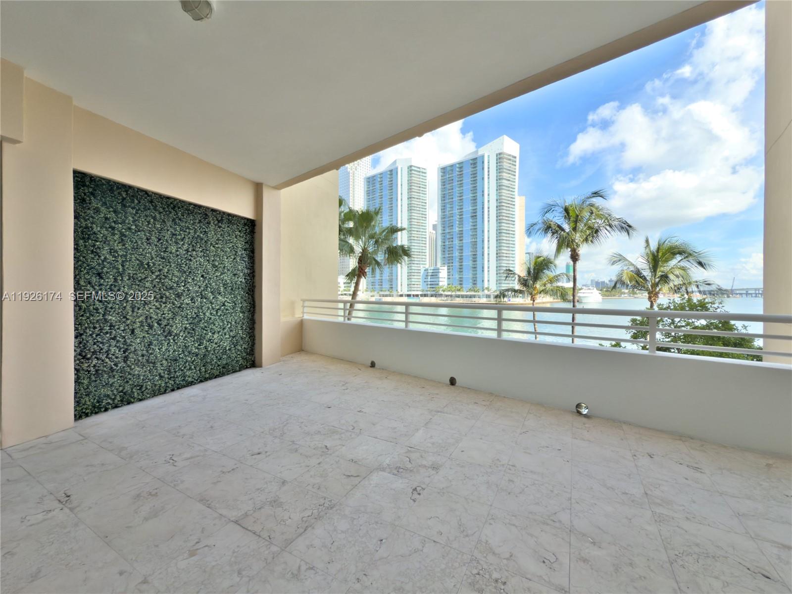 848 Brickell Key Dr #306 Miami, FL 33131