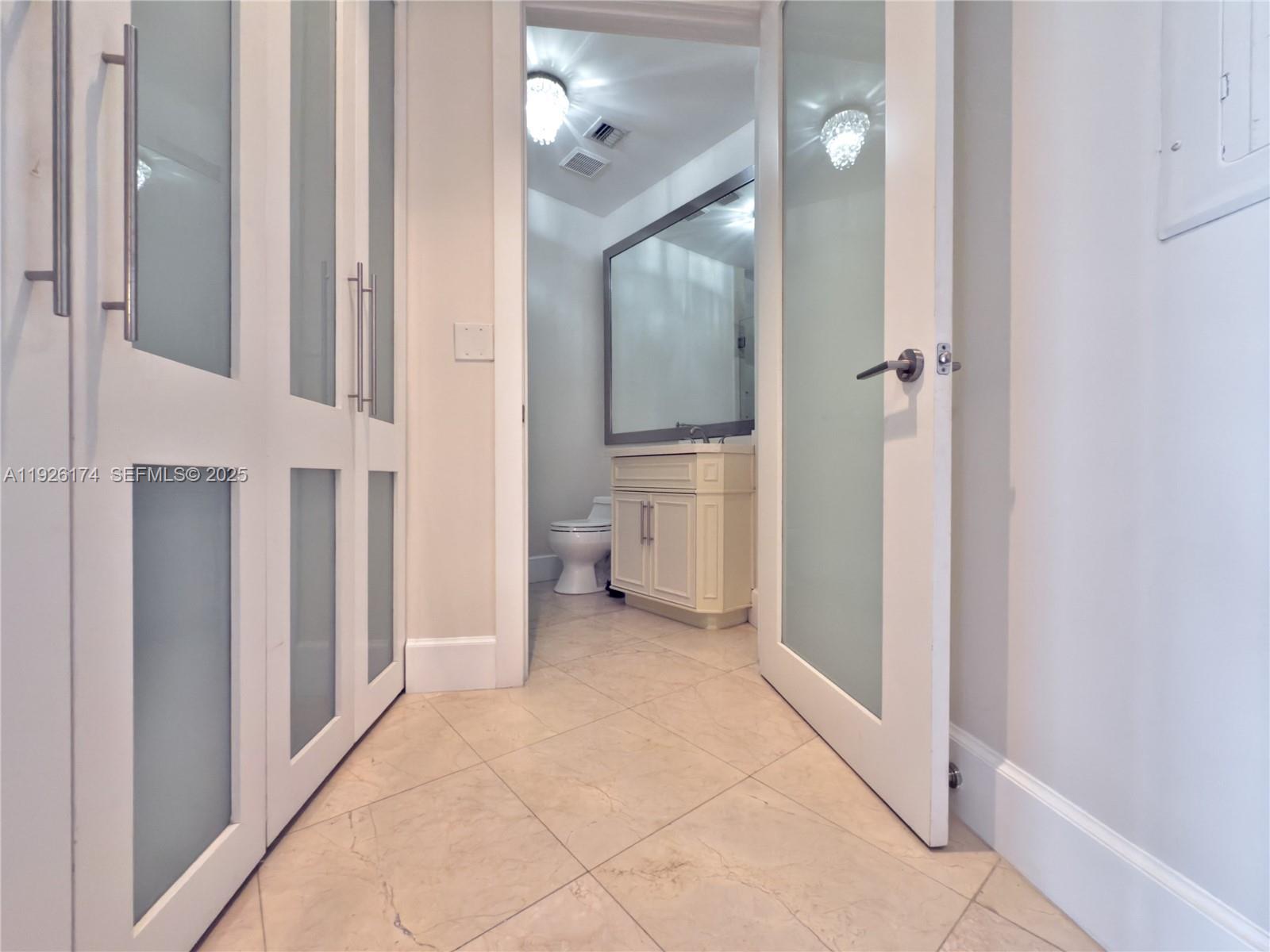 848 Brickell Key Dr #306 Miami, FL 33131