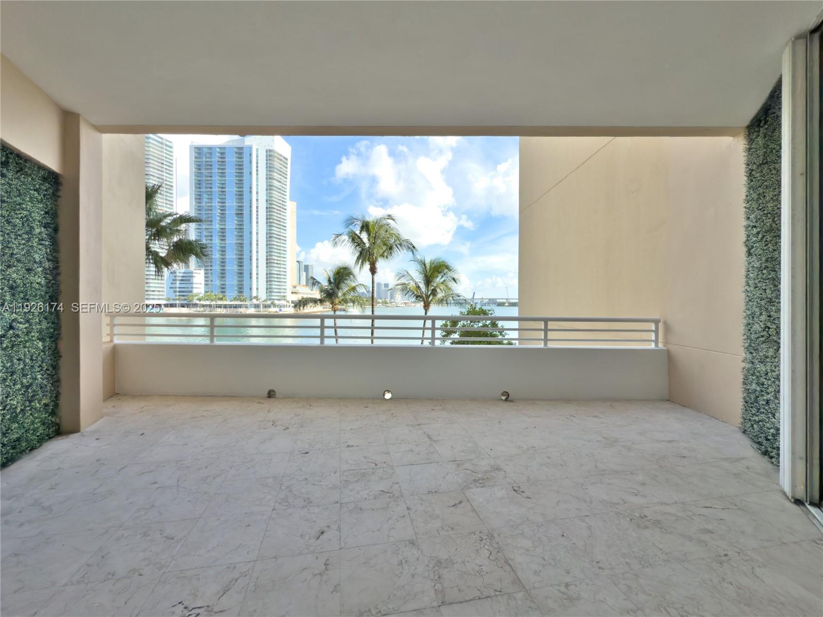 848 Brickell Key Dr #306 Miami, FL 33131
