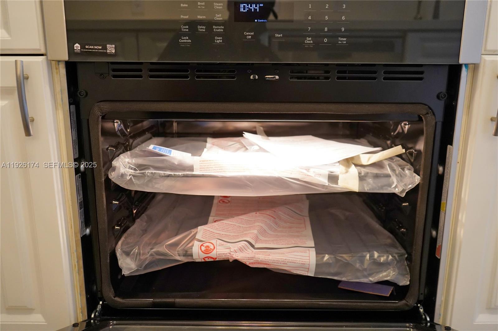 848 Brickell Key Dr #306 Miami, FL 33131