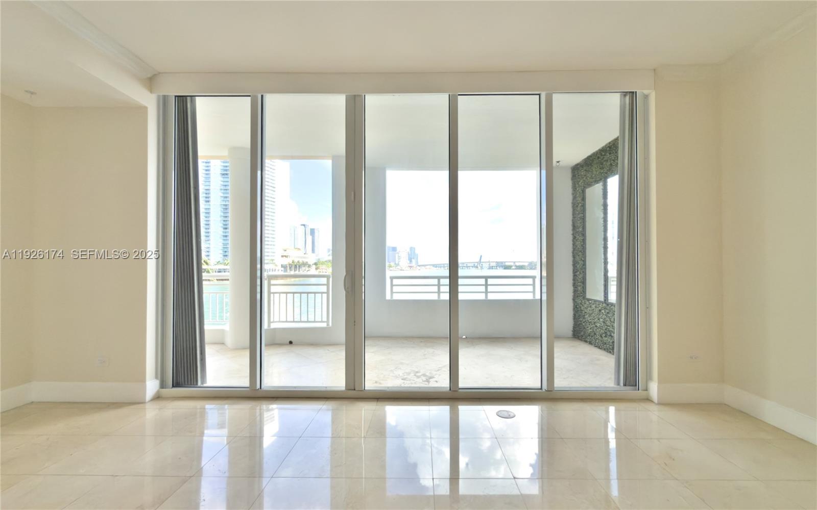 848 Brickell Key Dr #306 Miami, FL 33131