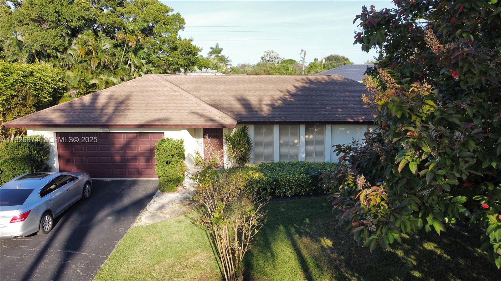 220 River Dr Tequesta, FL 33469