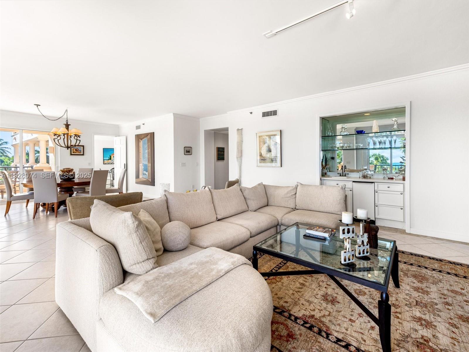 7947 Fisher Is Dr #7947 Miami Beach, FL 33109