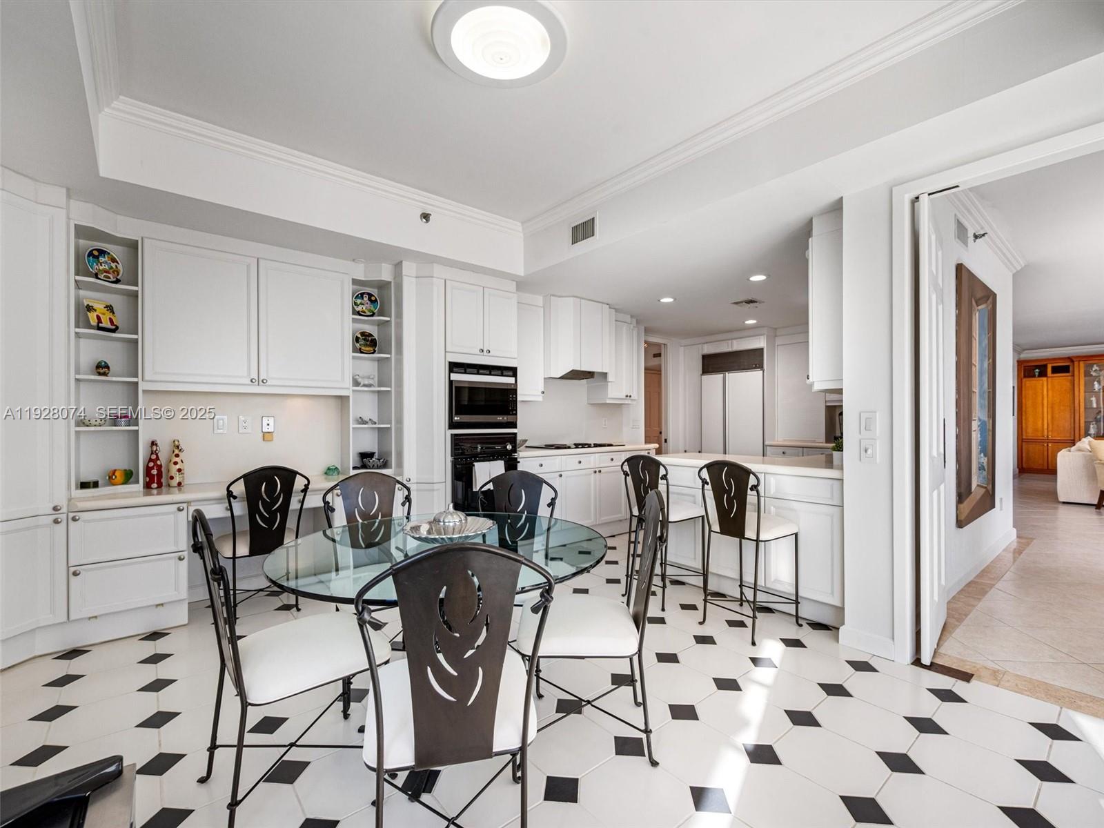 7947 Fisher Is Dr #7947 Miami Beach, FL 33109