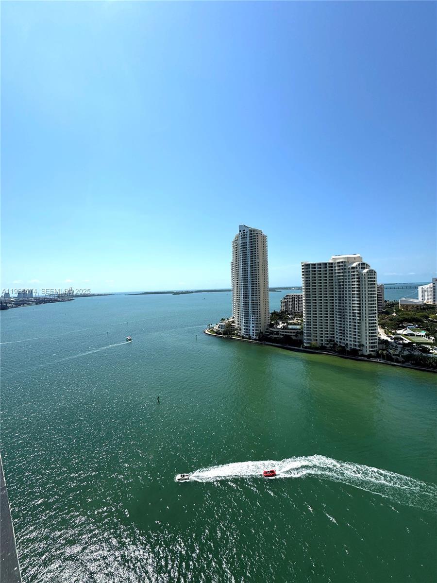335 S Biscayne Blvd #2403 Miami, FL 33131