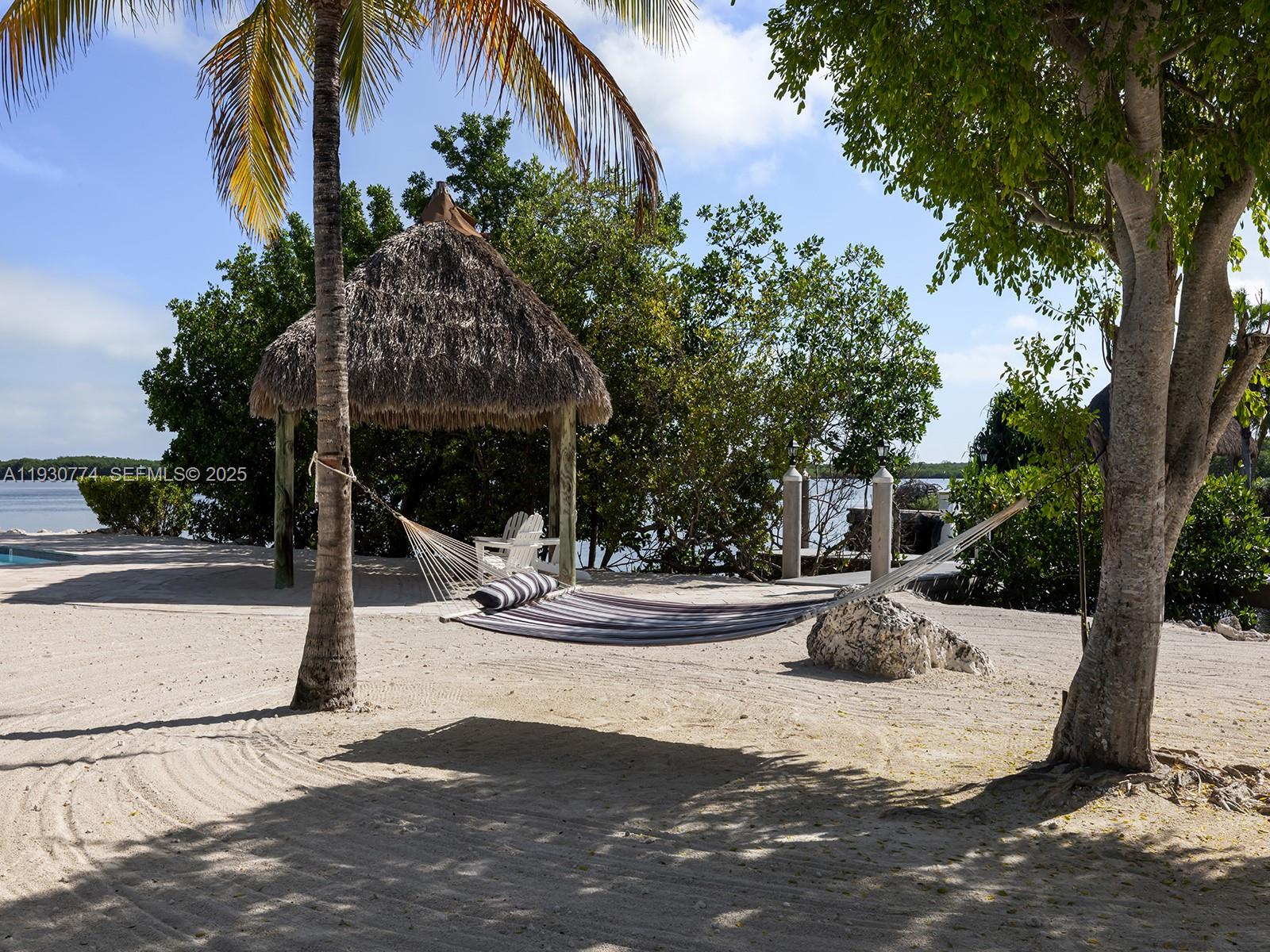 57 Garden Cv Dr Key Largo, FL 33037