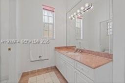 12982 SW 27th St Miami, FL 33175