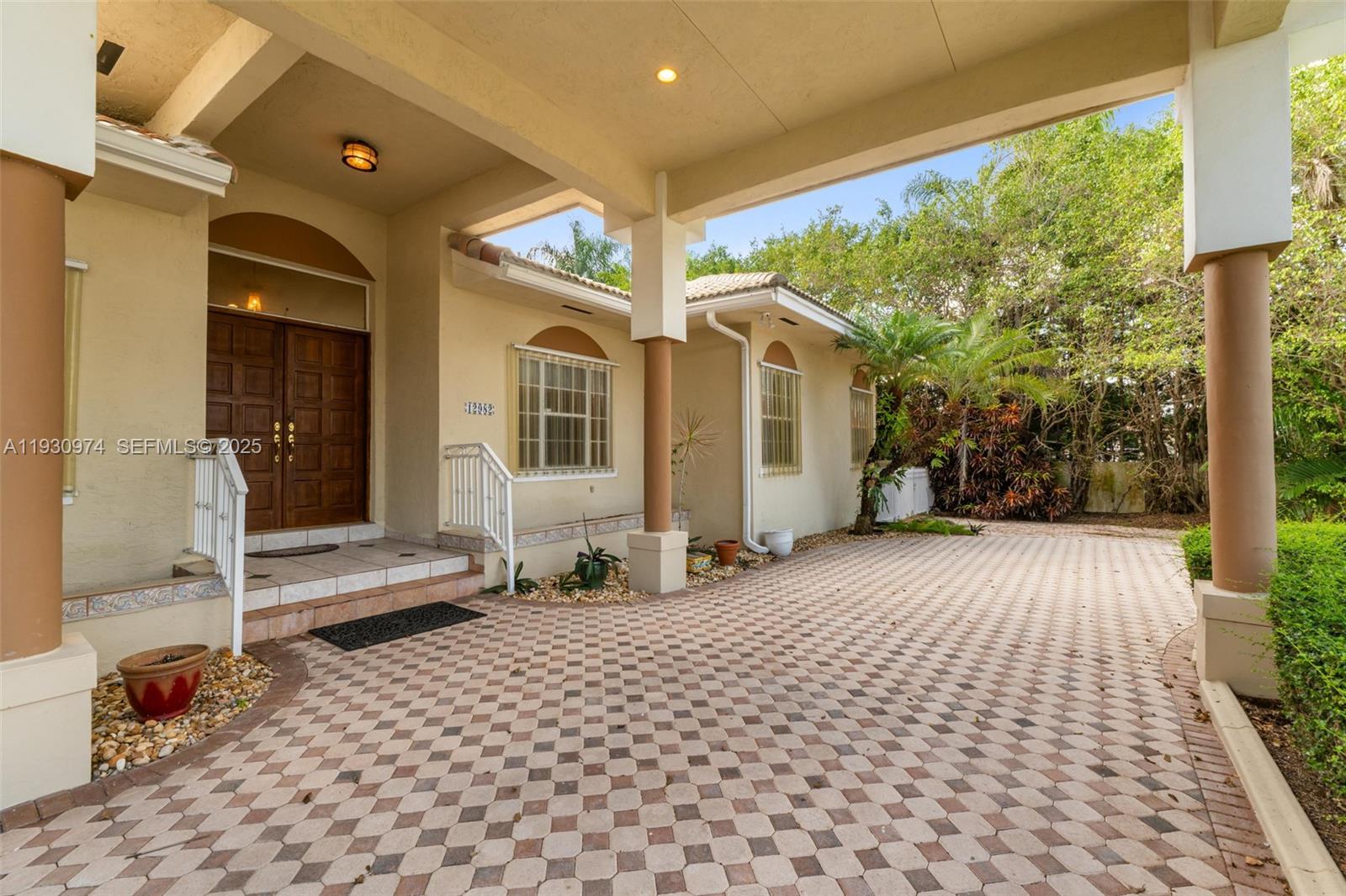 12982 SW 27th St Miami, FL 33175