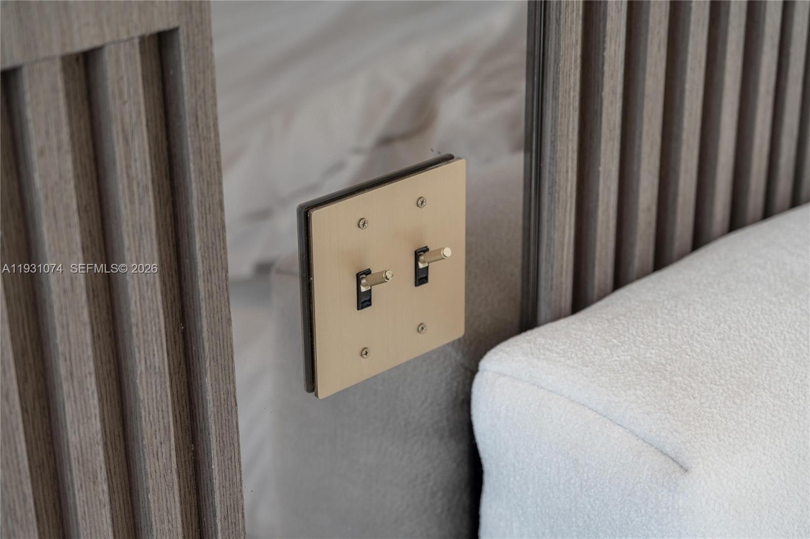 1045 W 47th Ct Miami Beach, FL 33140