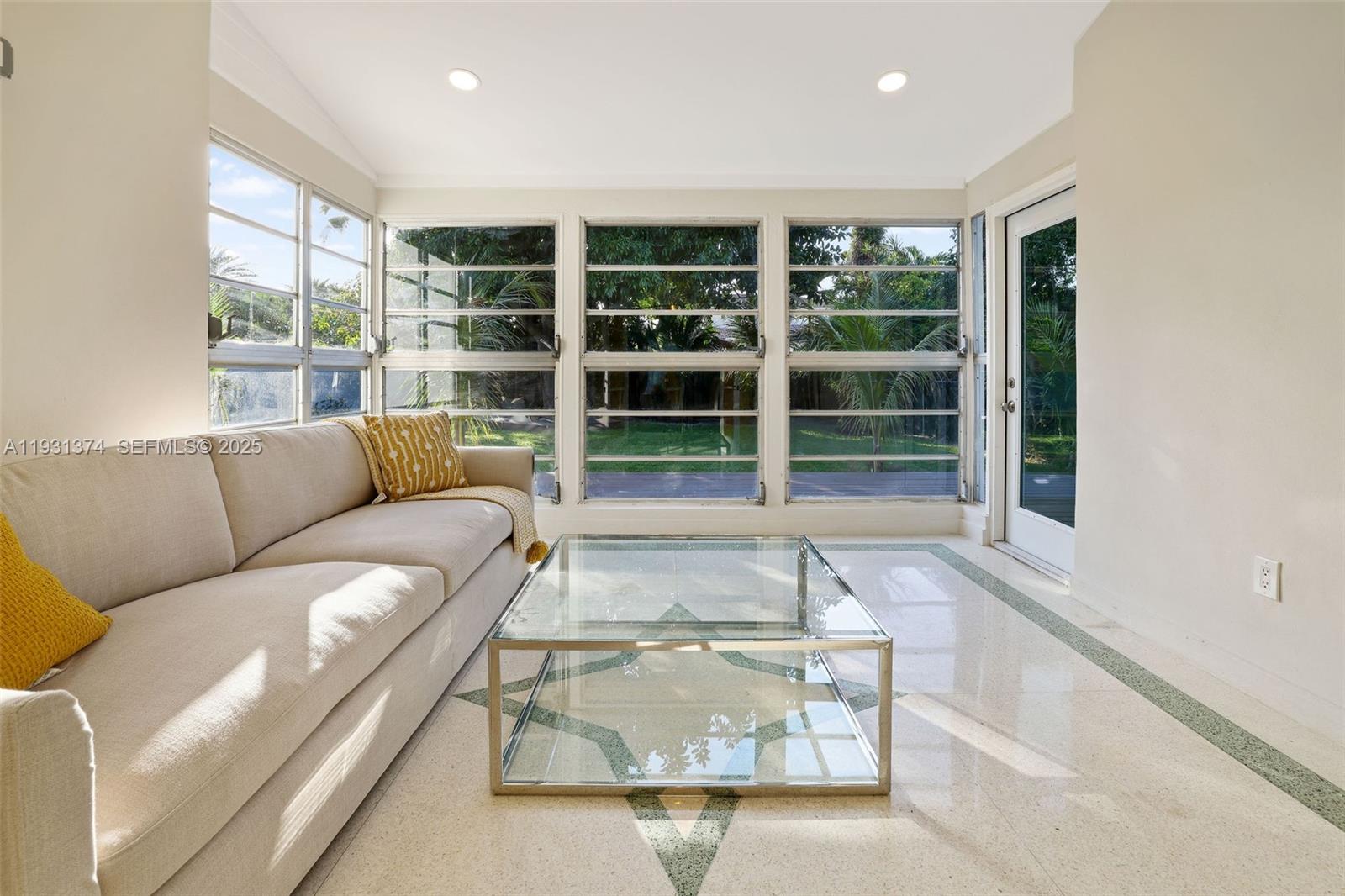 3760 Royal Palm Ave Miami Beach, FL 33140