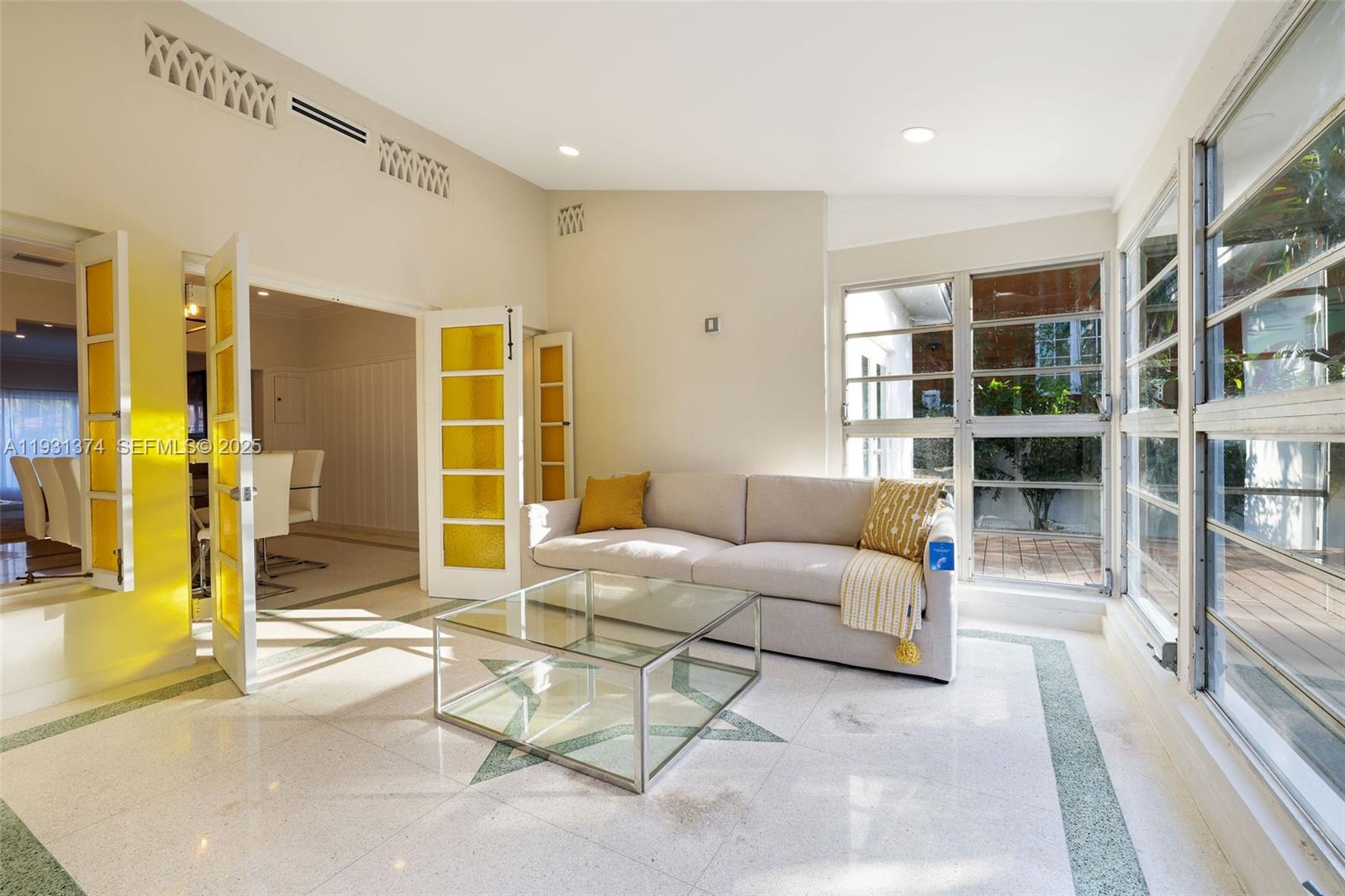 3760 Royal Palm Ave Miami Beach, FL 33140