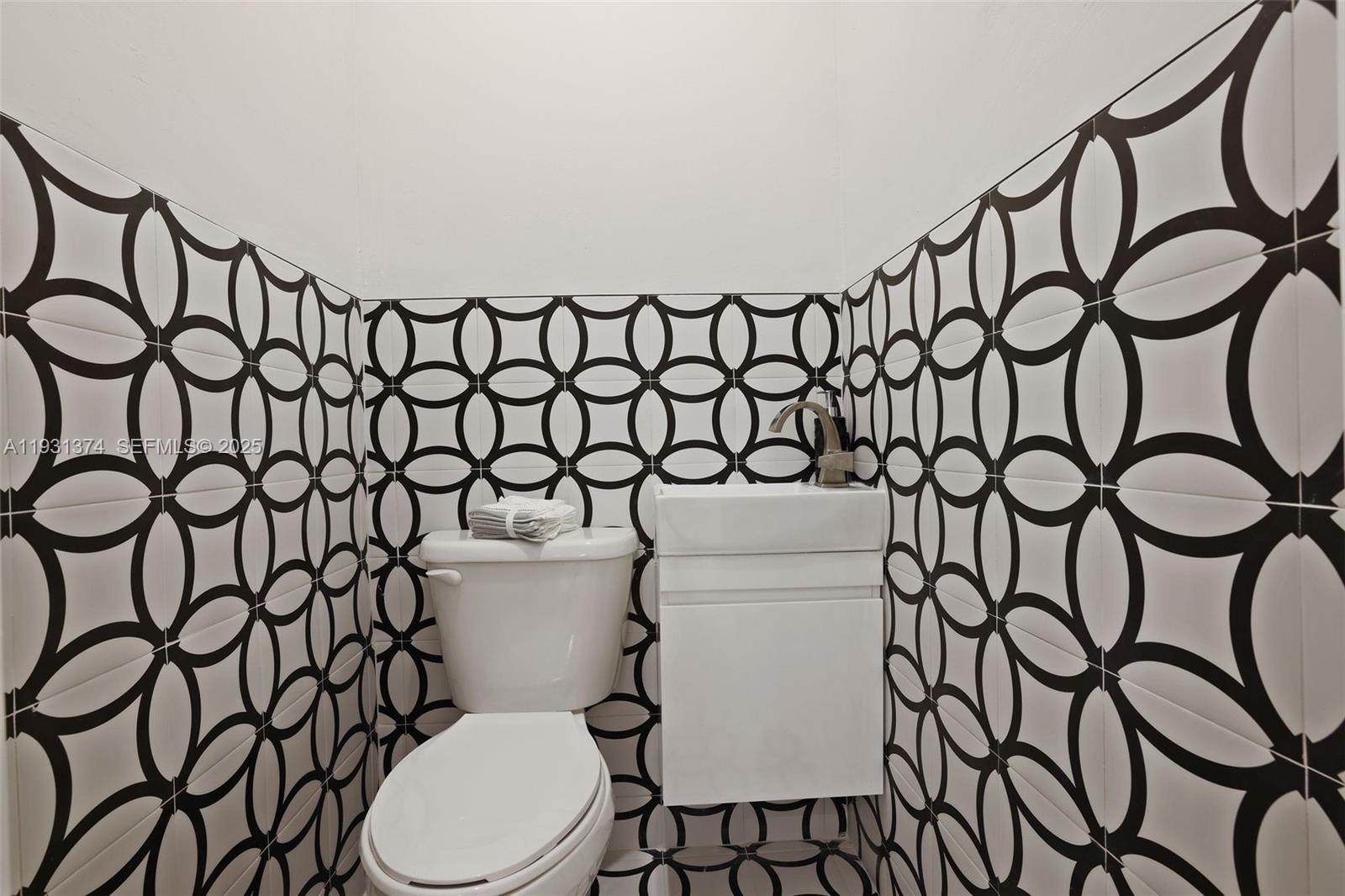 3760 Royal Palm Ave Miami Beach, FL 33140