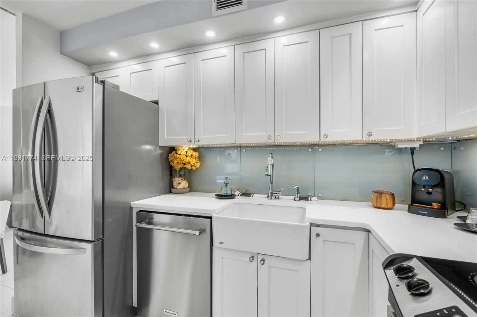 6900 Bay Dr #5K Miami Beach, FL 33141