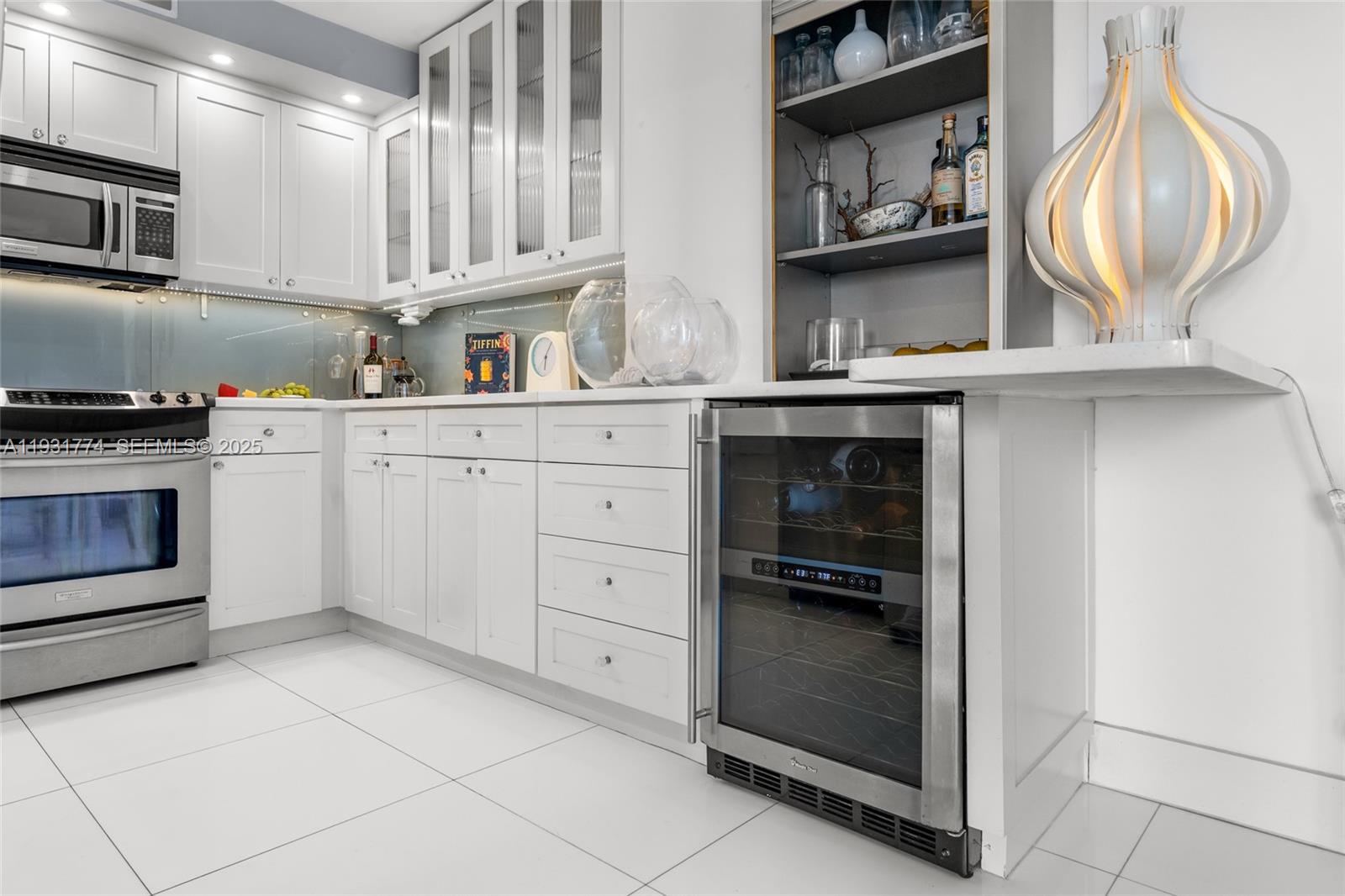 6900 Bay Dr #5K Miami Beach, FL 33141