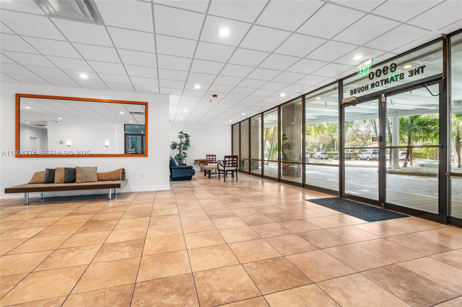 6900 Bay Dr #5K Miami Beach, FL 33141