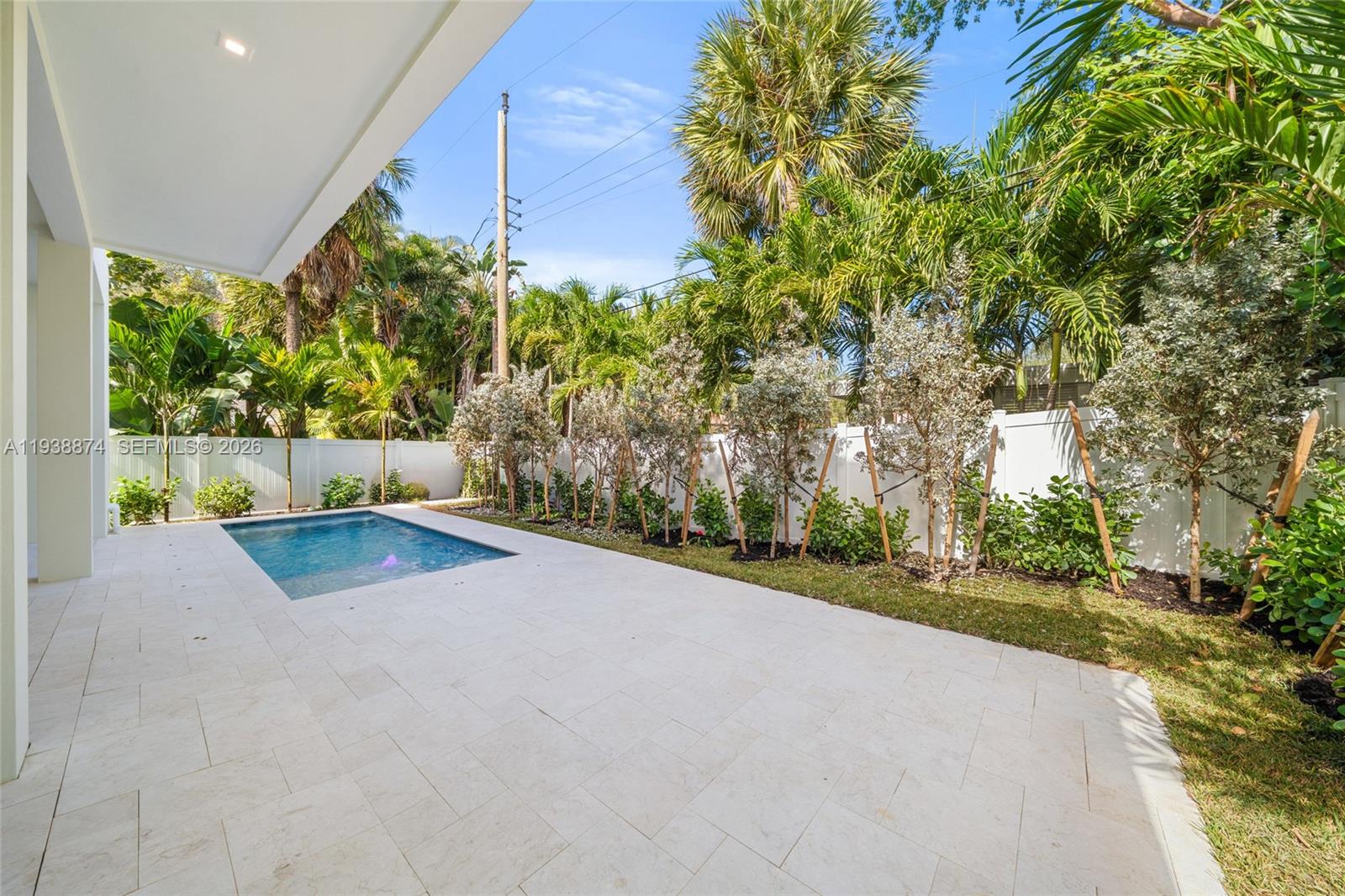 1117 SE 9th St Fort Lauderdale, FL 33316