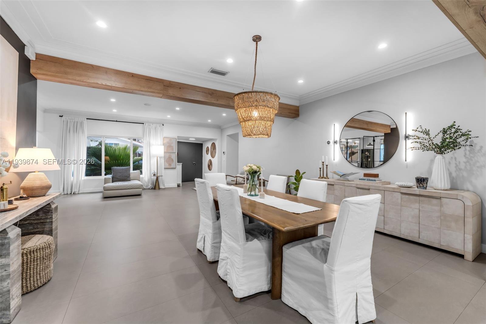 54 Bay Ht Dr Miami, FL 33133