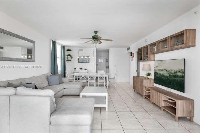5601 Collins Ave #825 Miami Beach, FL 33140