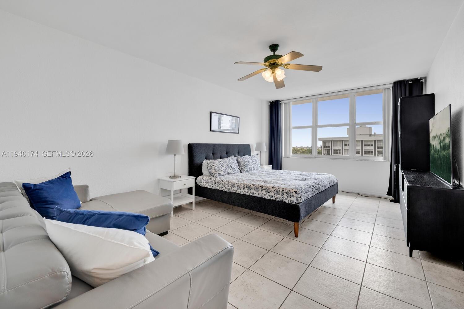 5601 Collins Ave #825 Miami Beach, FL 33140