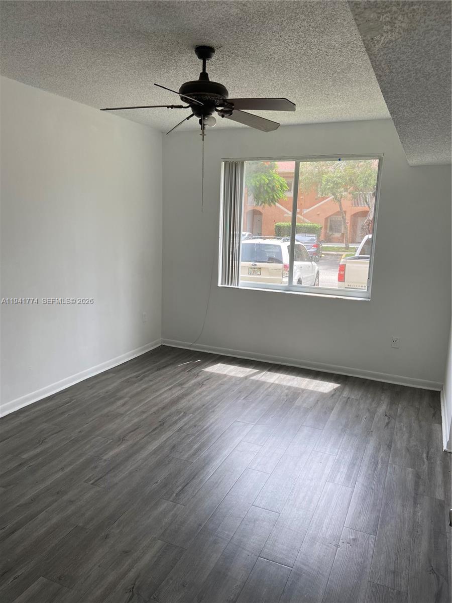 6960 SW 39th St #E107