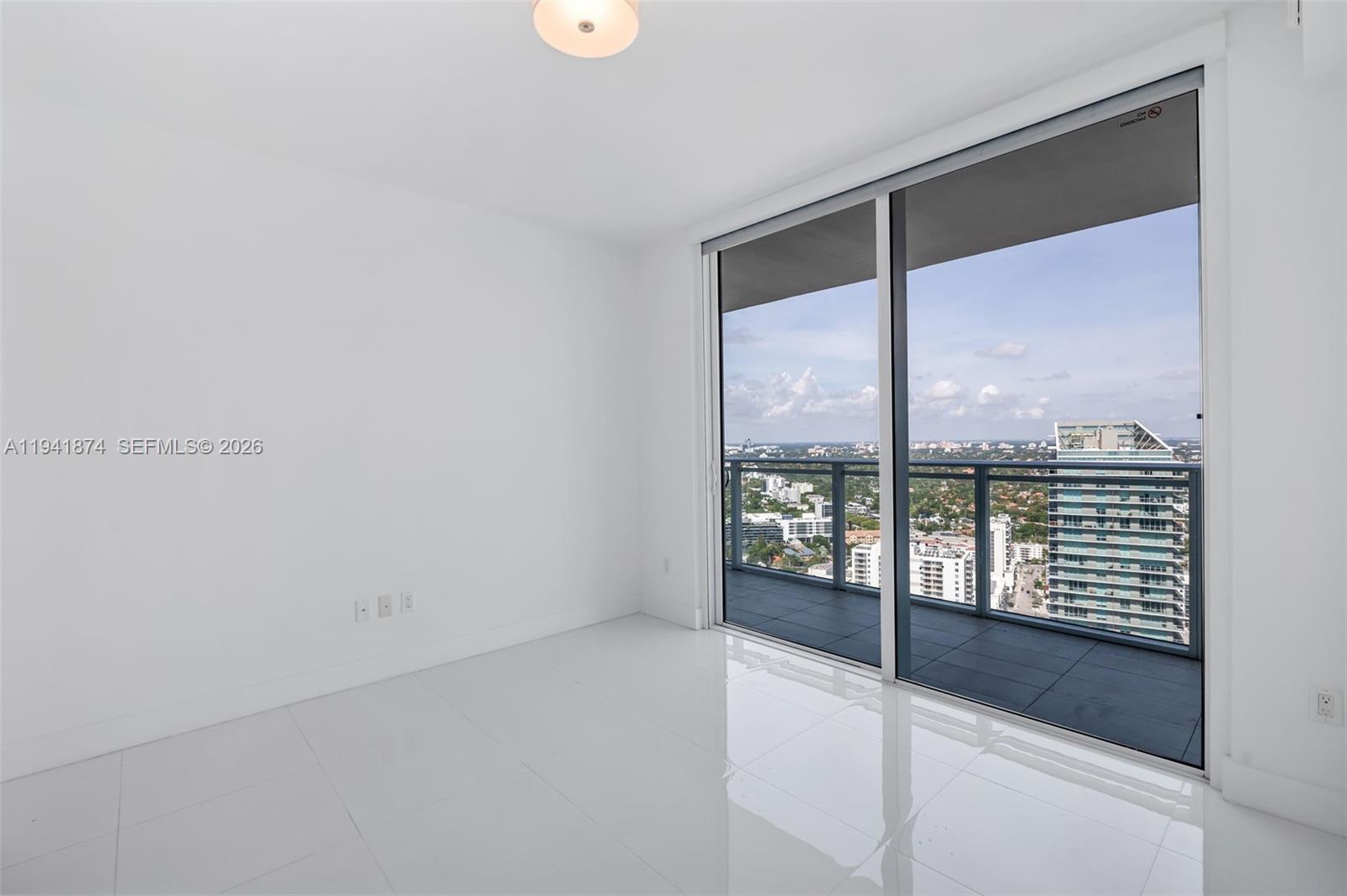 1080 Brickell Ave #3900-3901 Miami, FL 33131