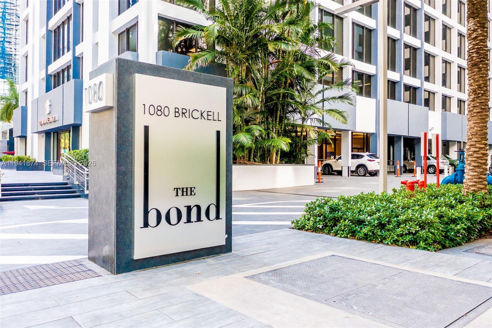 1080 Brickell Ave #3900-3901 Miami, FL 33131