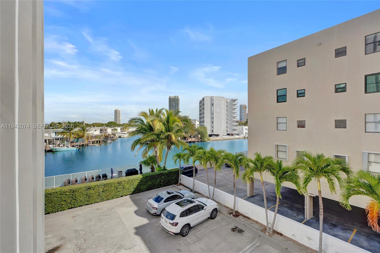 7133 Bay Dr #305 Miami Beach, FL 33141