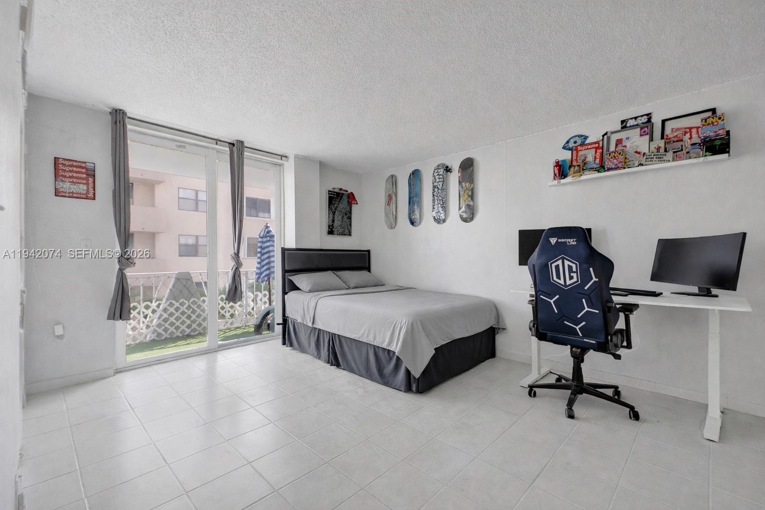 7133 Bay Dr #305 Miami Beach, FL 33141