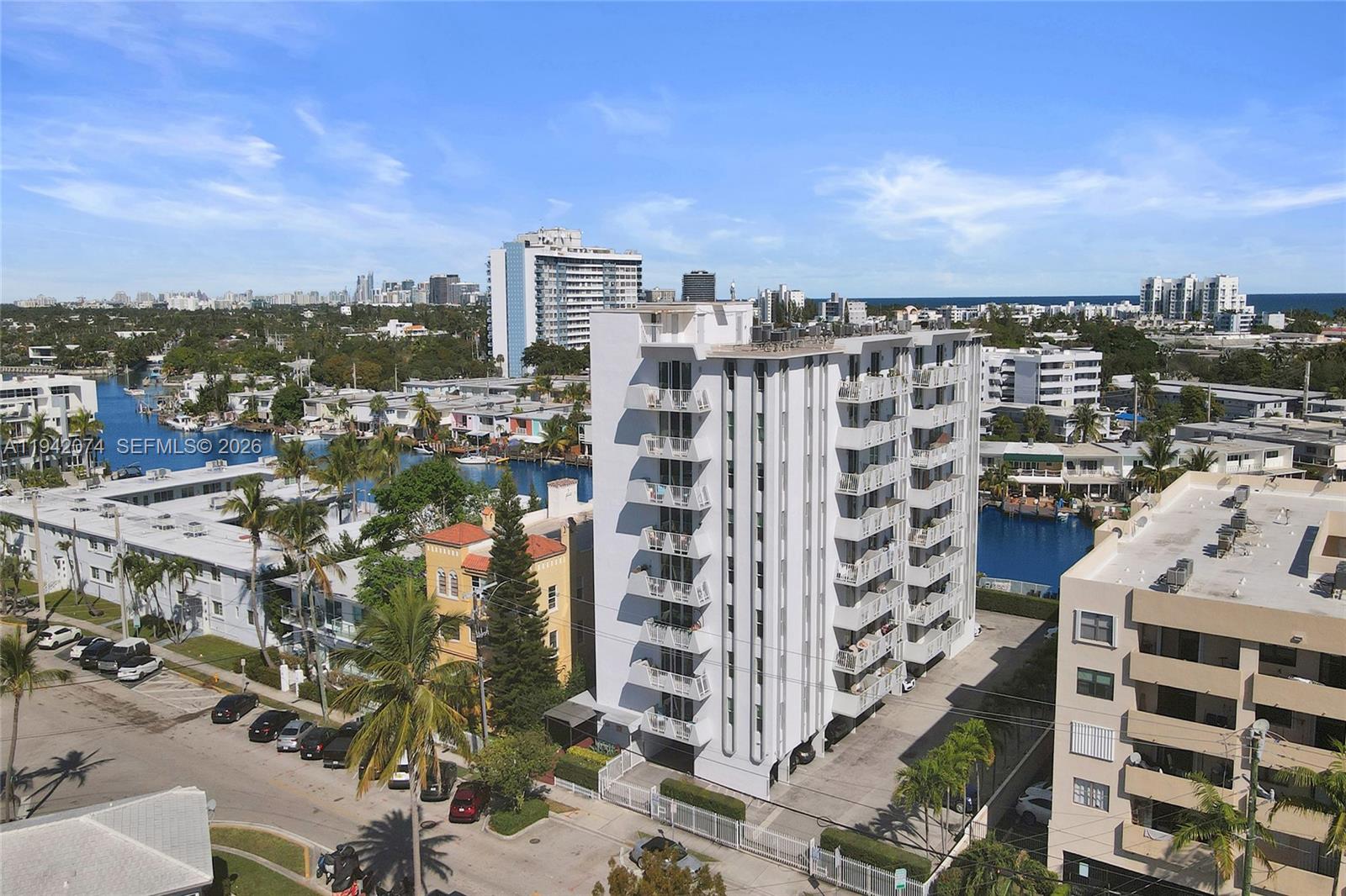 7133 Bay Dr #305 Miami Beach, FL 33141