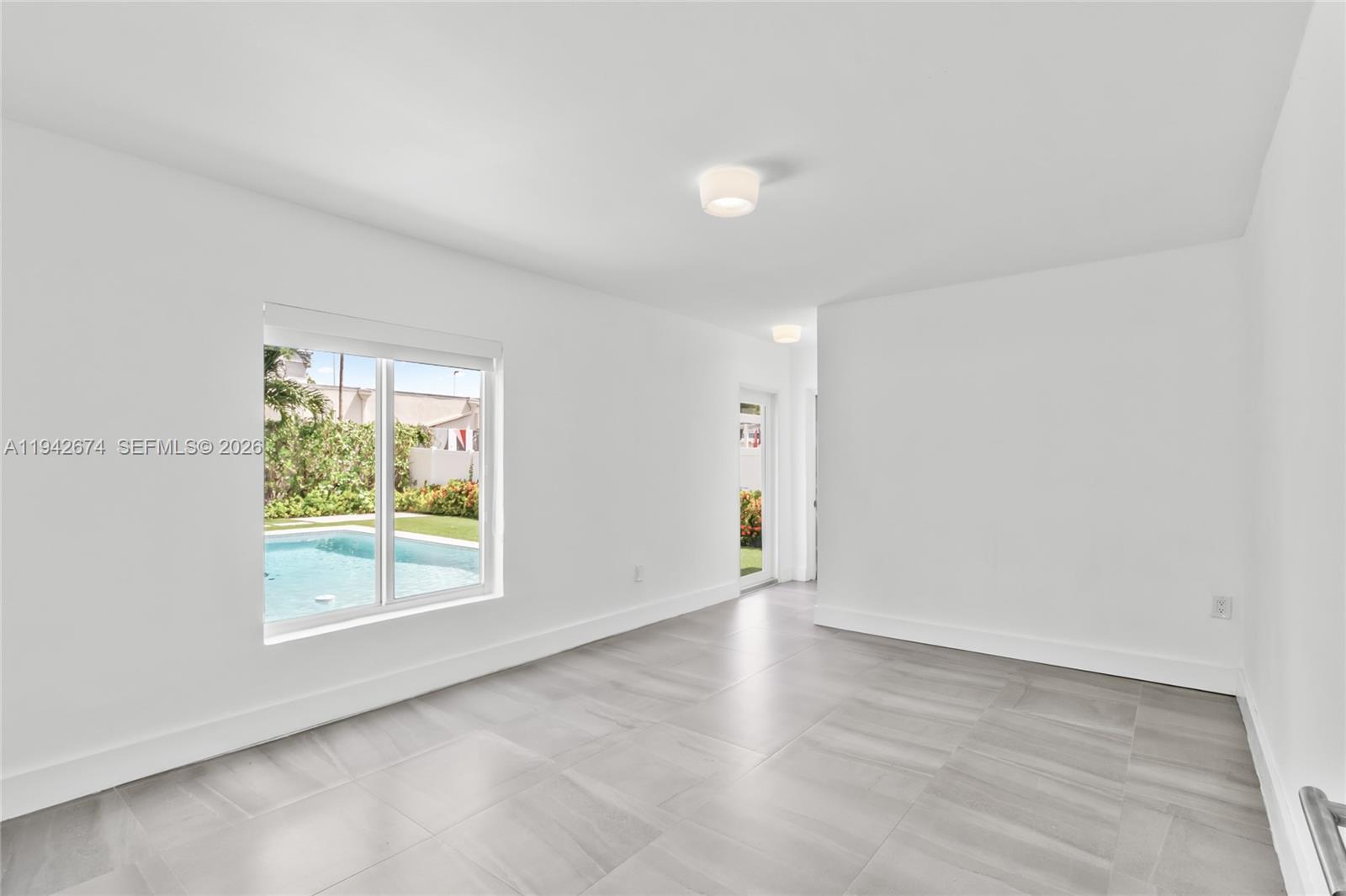 3855 SW 1st St Miami, FL 33134