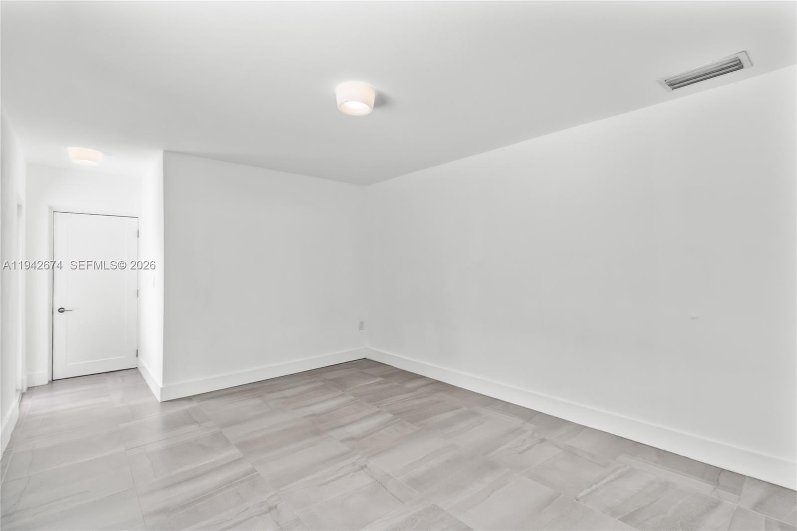 3855 SW 1st St Miami, FL 33134