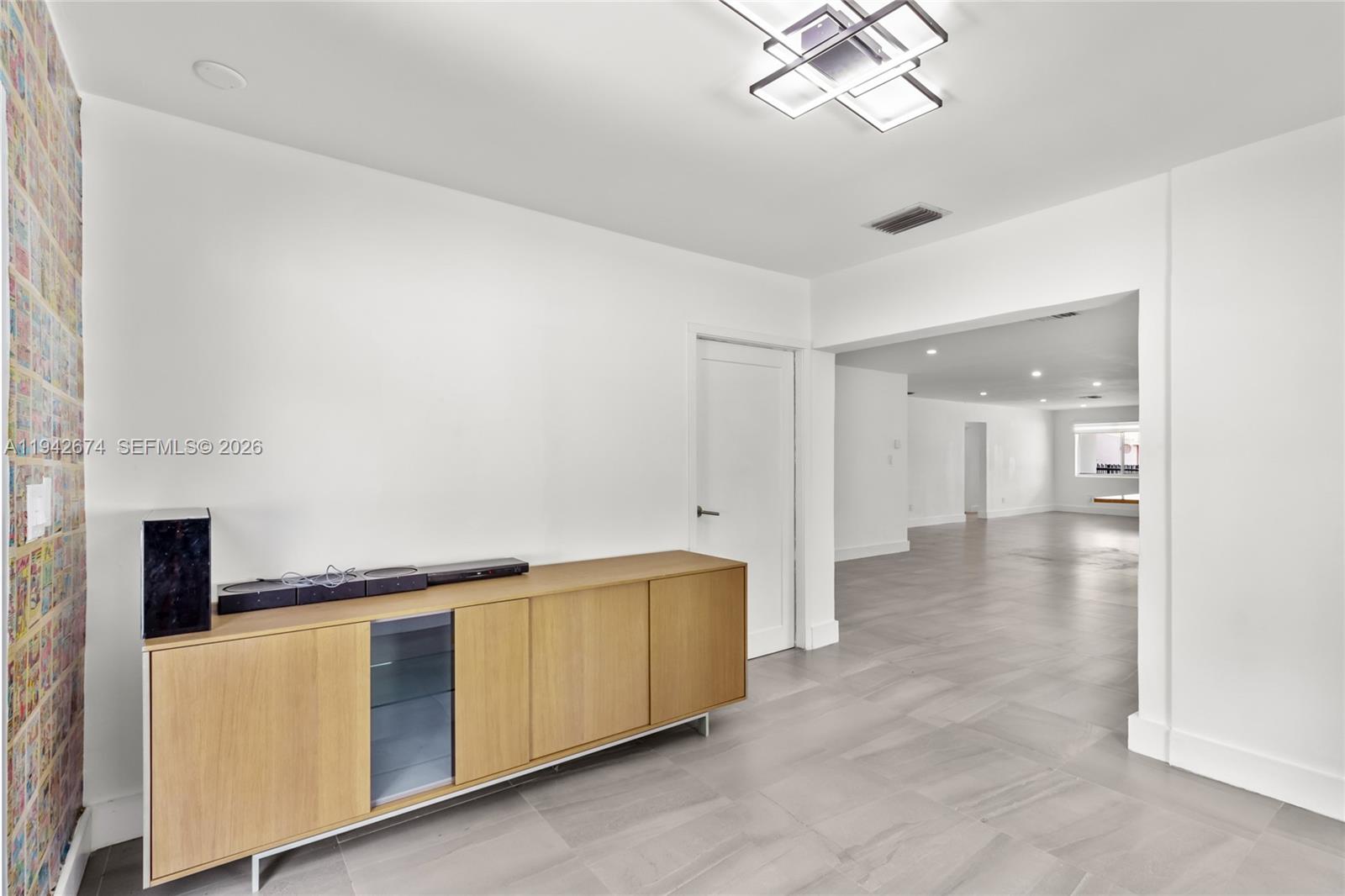 3855 SW 1st St Miami, FL 33134