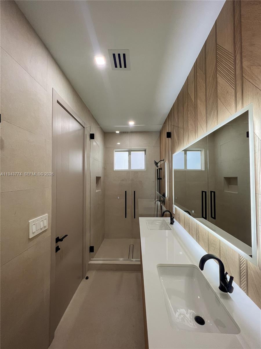 7310 SW 63rd Ct #1 South Miami, FL 33143