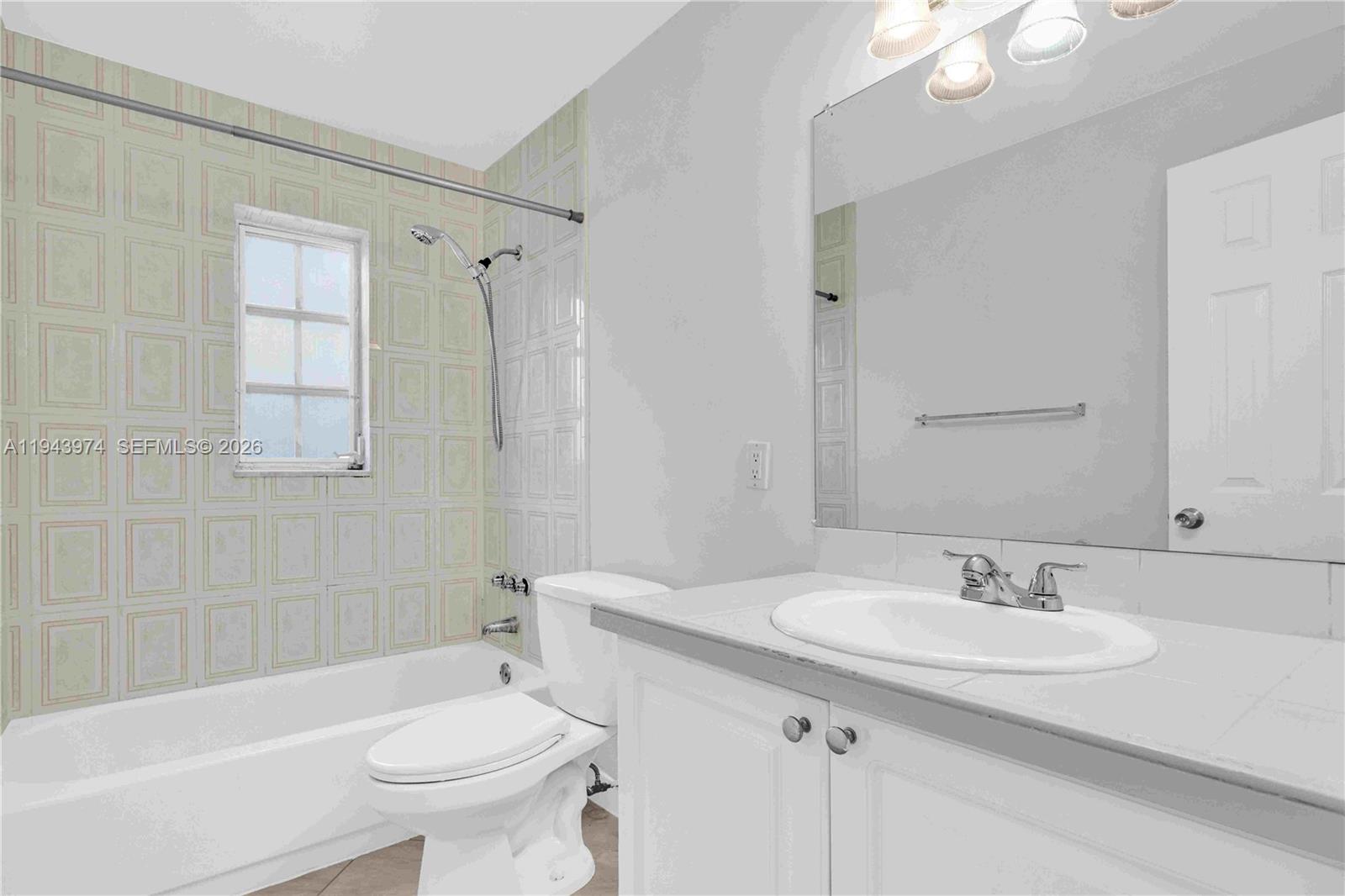 8600 SW 109th Ave #4-101 Miami, FL 33173