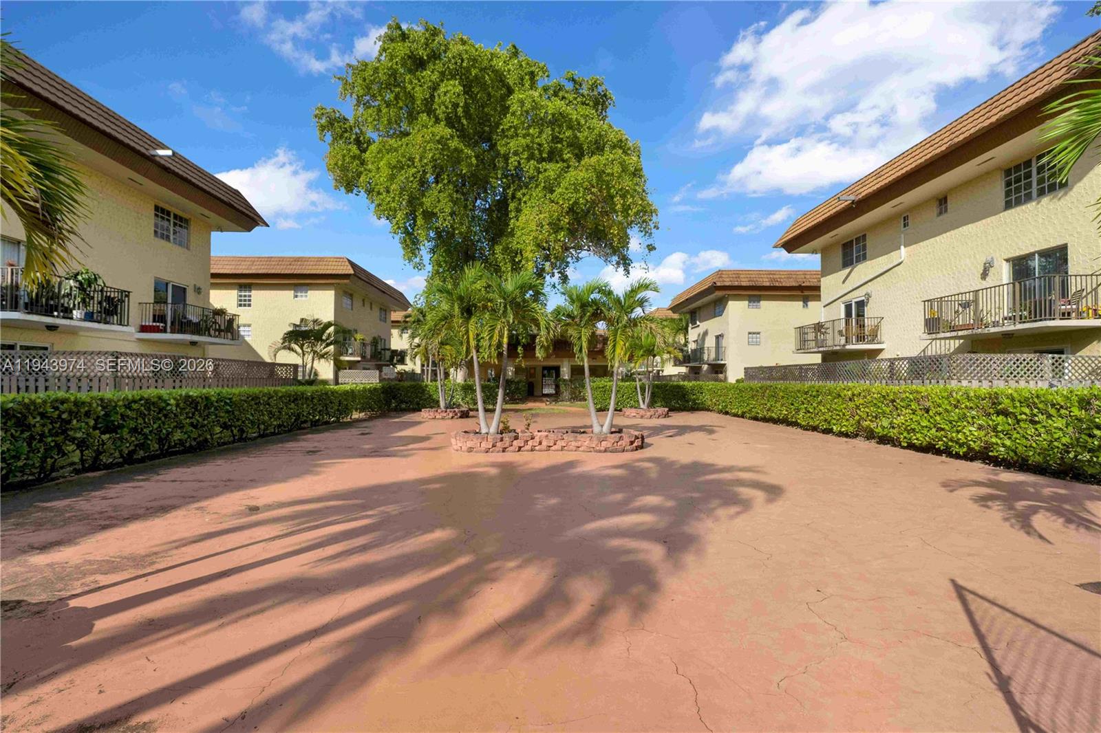 8600 SW 109th Ave #4-101 Miami, FL 33173