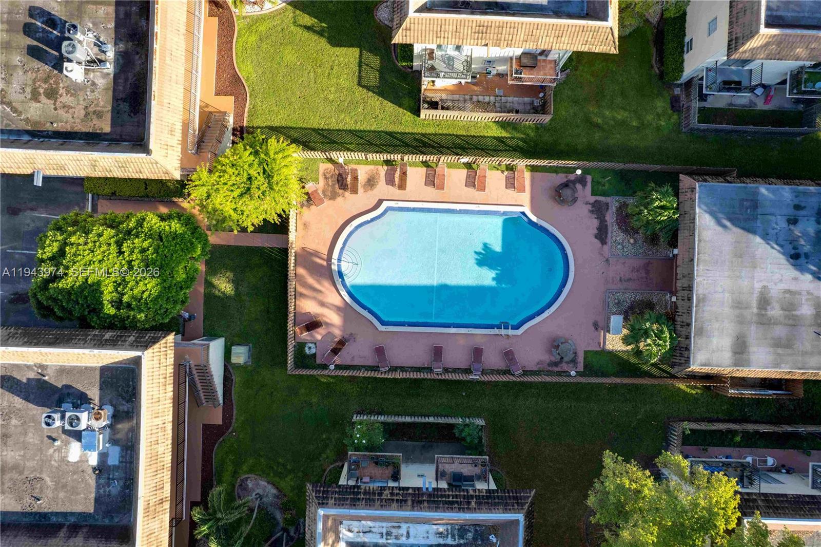 8600 SW 109th Ave #4-101 Miami, FL 33173