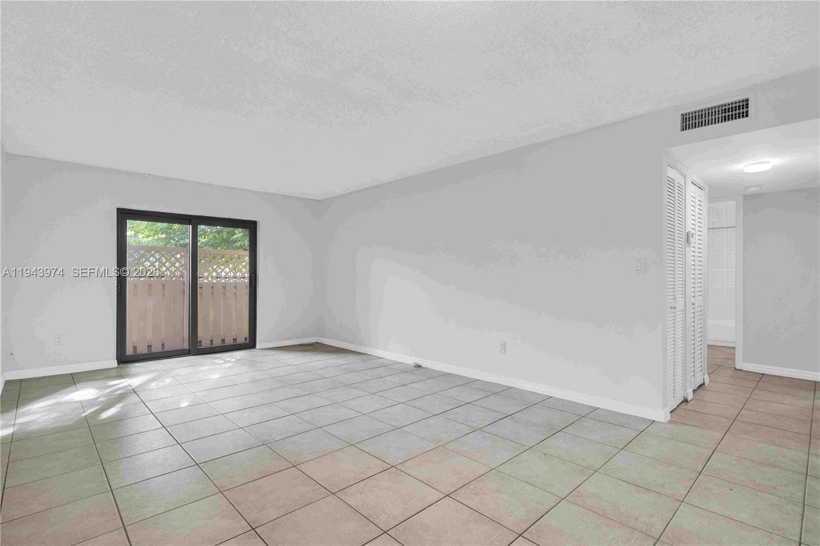 8600 SW 109th Ave #4-101 Miami, FL 33173