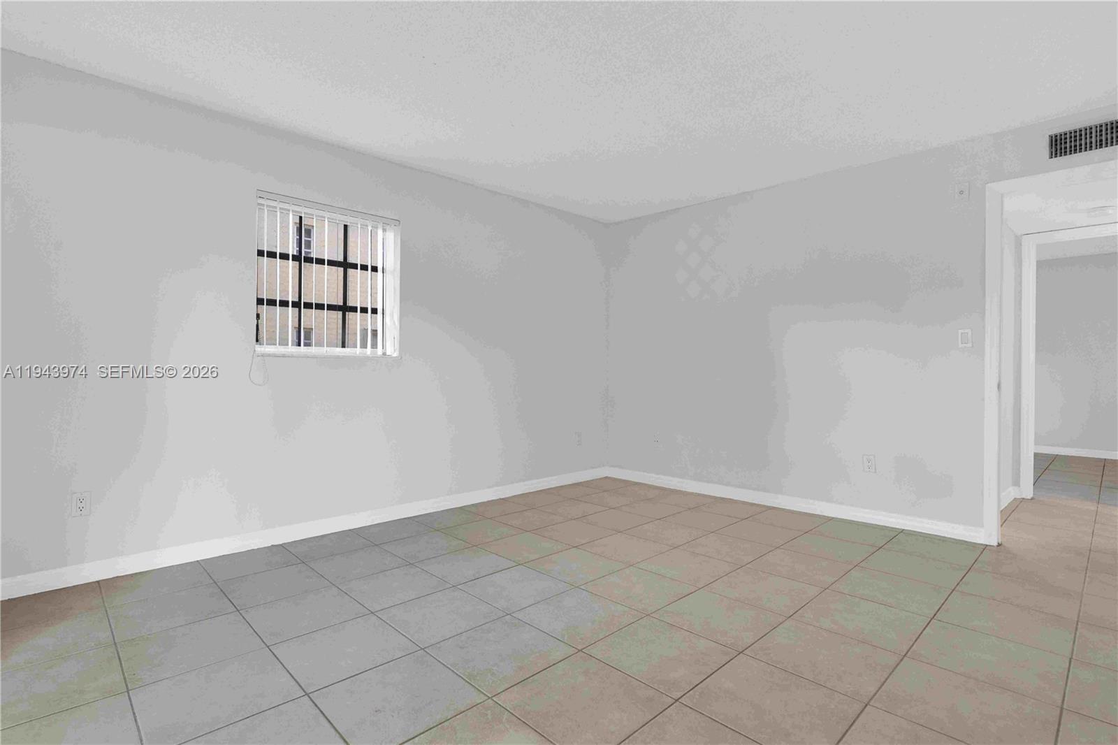 8600 SW 109th Ave #4-101 Miami, FL 33173