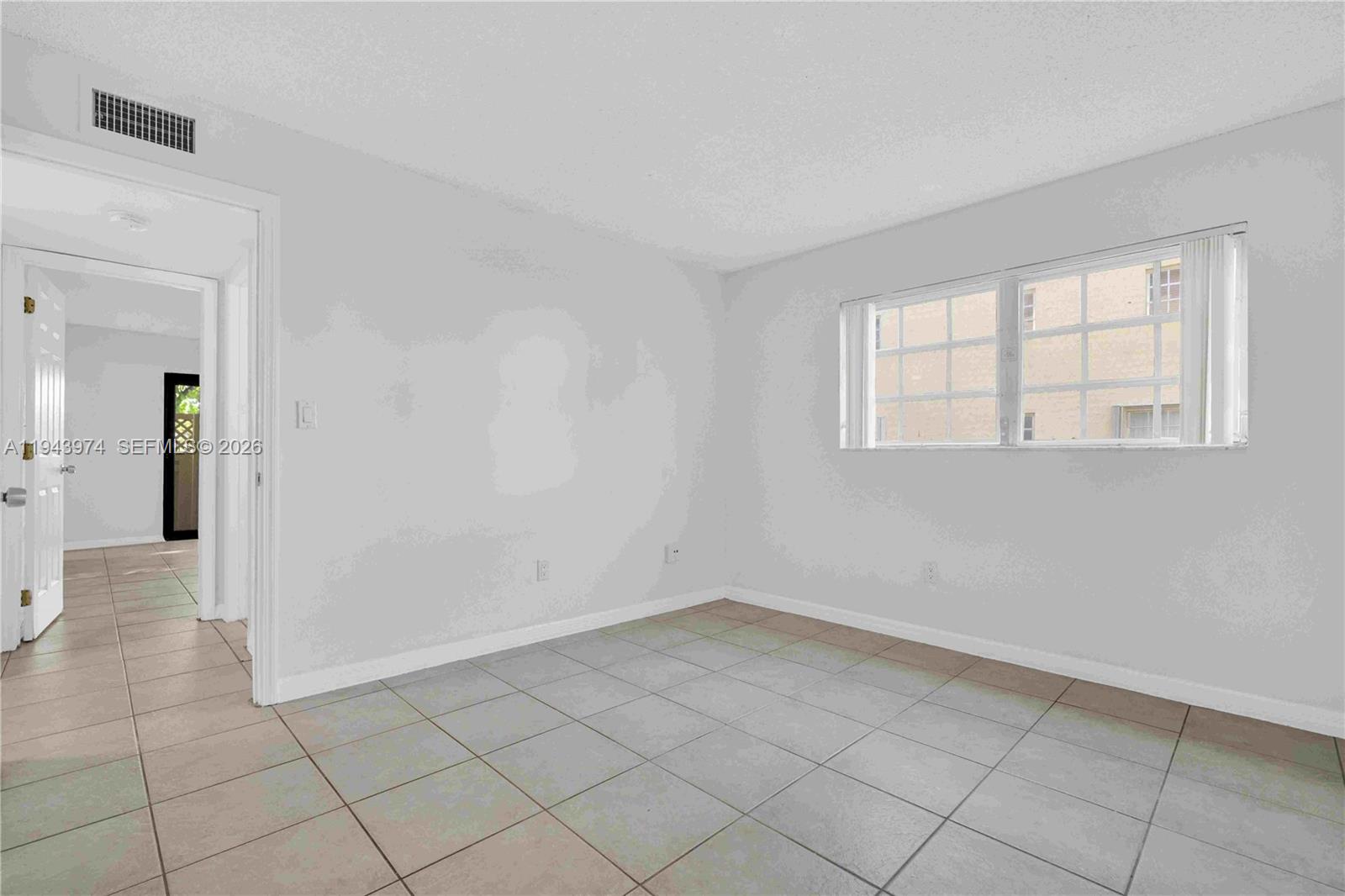 8600 SW 109th Ave #4-101 Miami, FL 33173