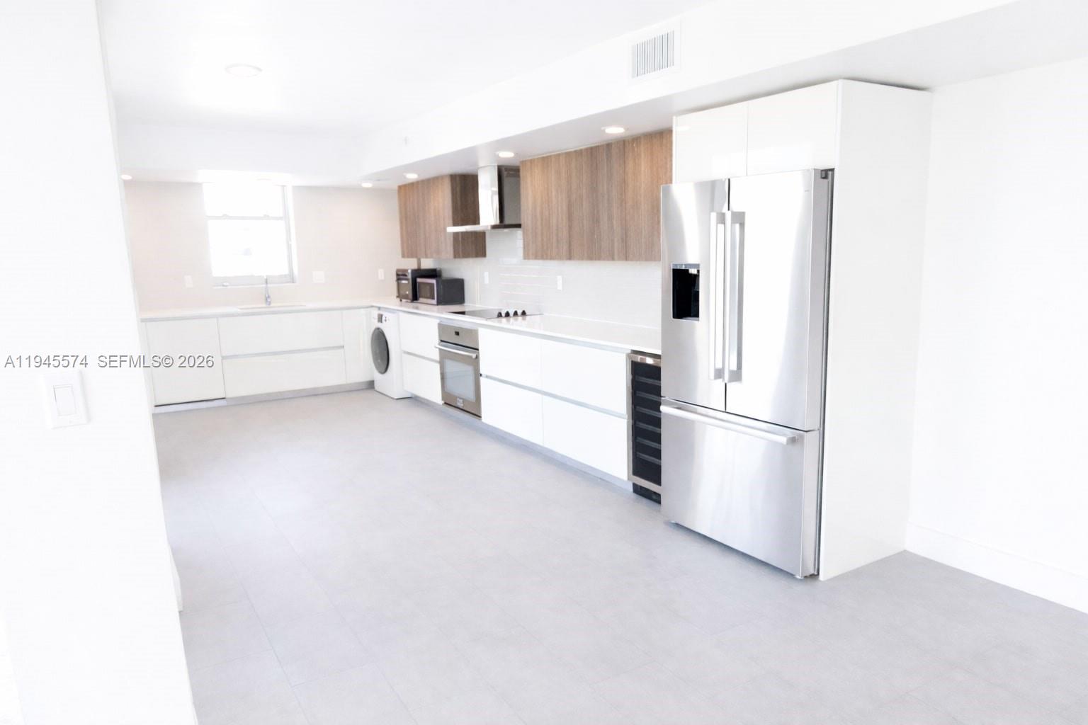 image Bay Harbor Club2