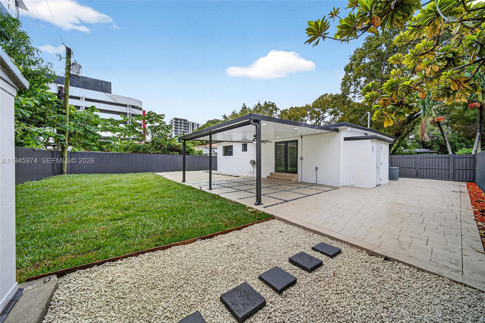 2731 SW 29th Ave Miami, FL 33133