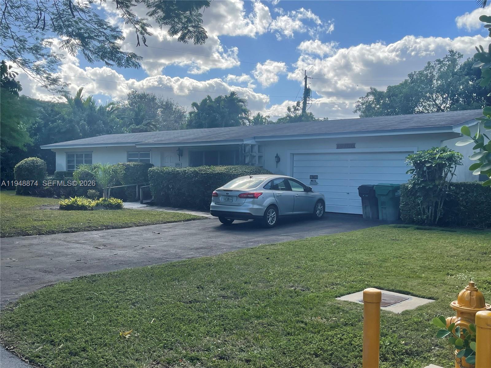 10700 SW 72nd Ct Pinecrest, FL 33156