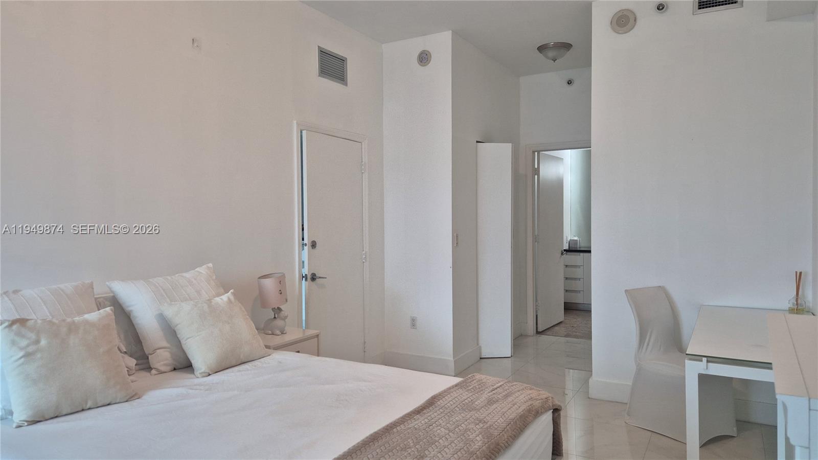 7901 Hispanola Ave #2003 North Bay Village, FL 33141