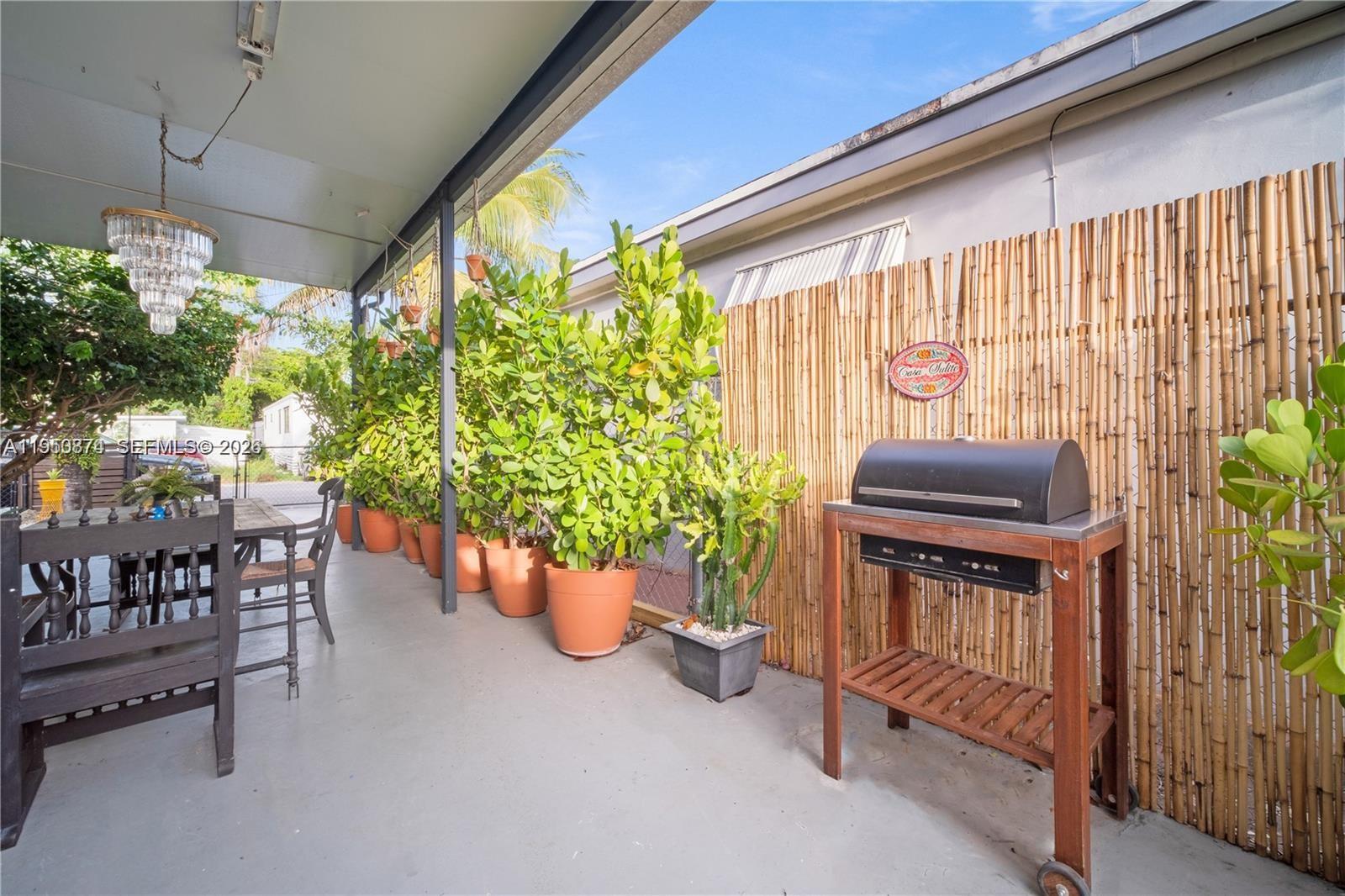 13654 NE 20th Pl North Miami Beach, FL 33181