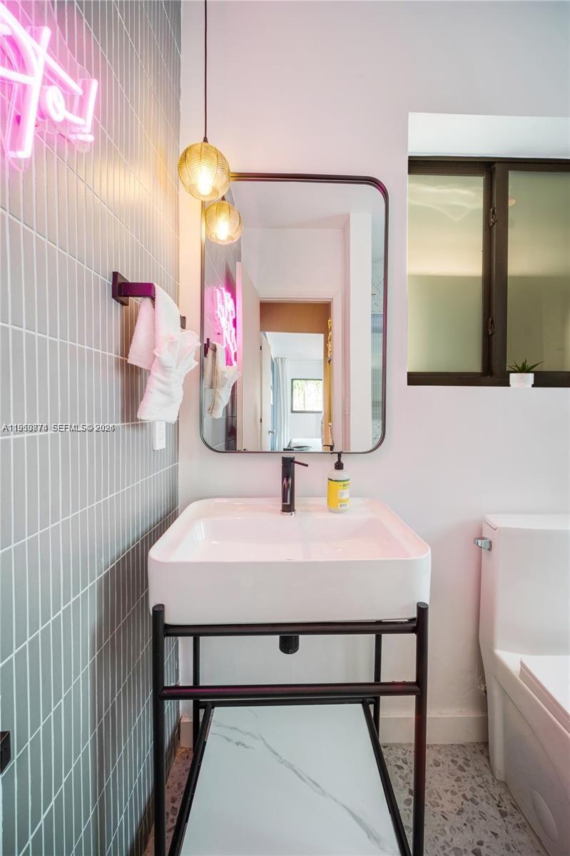 13654 NE 20th Pl North Miami Beach, FL 33181